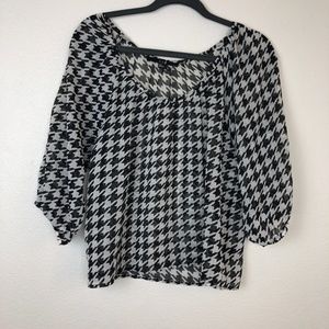 Forever 21 black and white blouse size SP